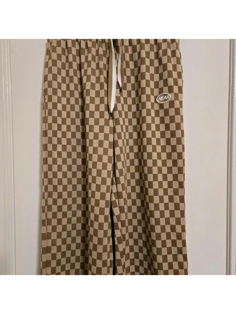 Women's Brown and Tan Checkered Sweatpants
